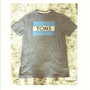 TOMS T-shirt